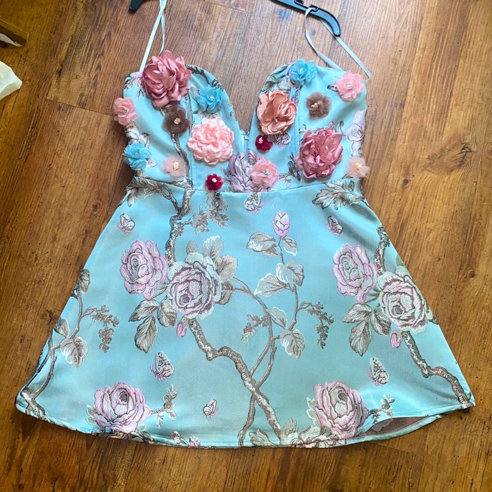 Nova Luxe floral mini dress